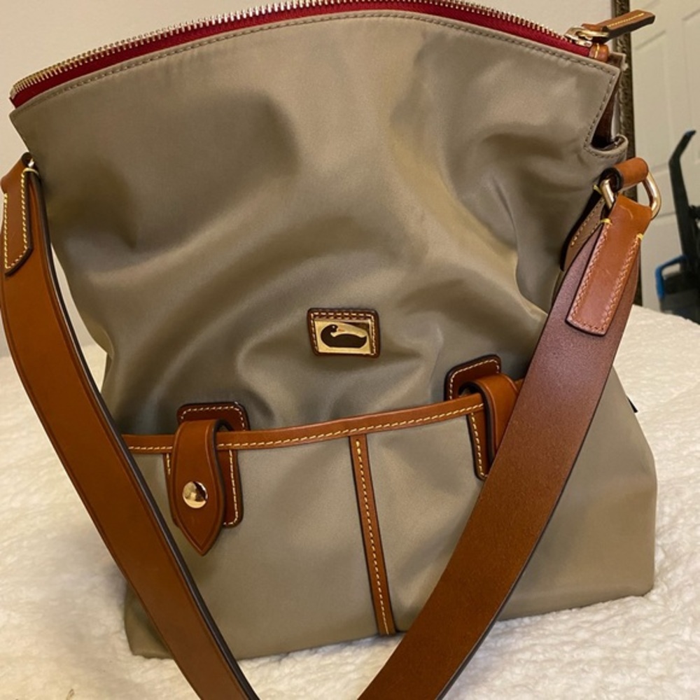 Dooney Bourke Pocket Sac Shoulder Bag - Picture 9 of 11
